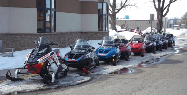 Sleds in Town (Large)